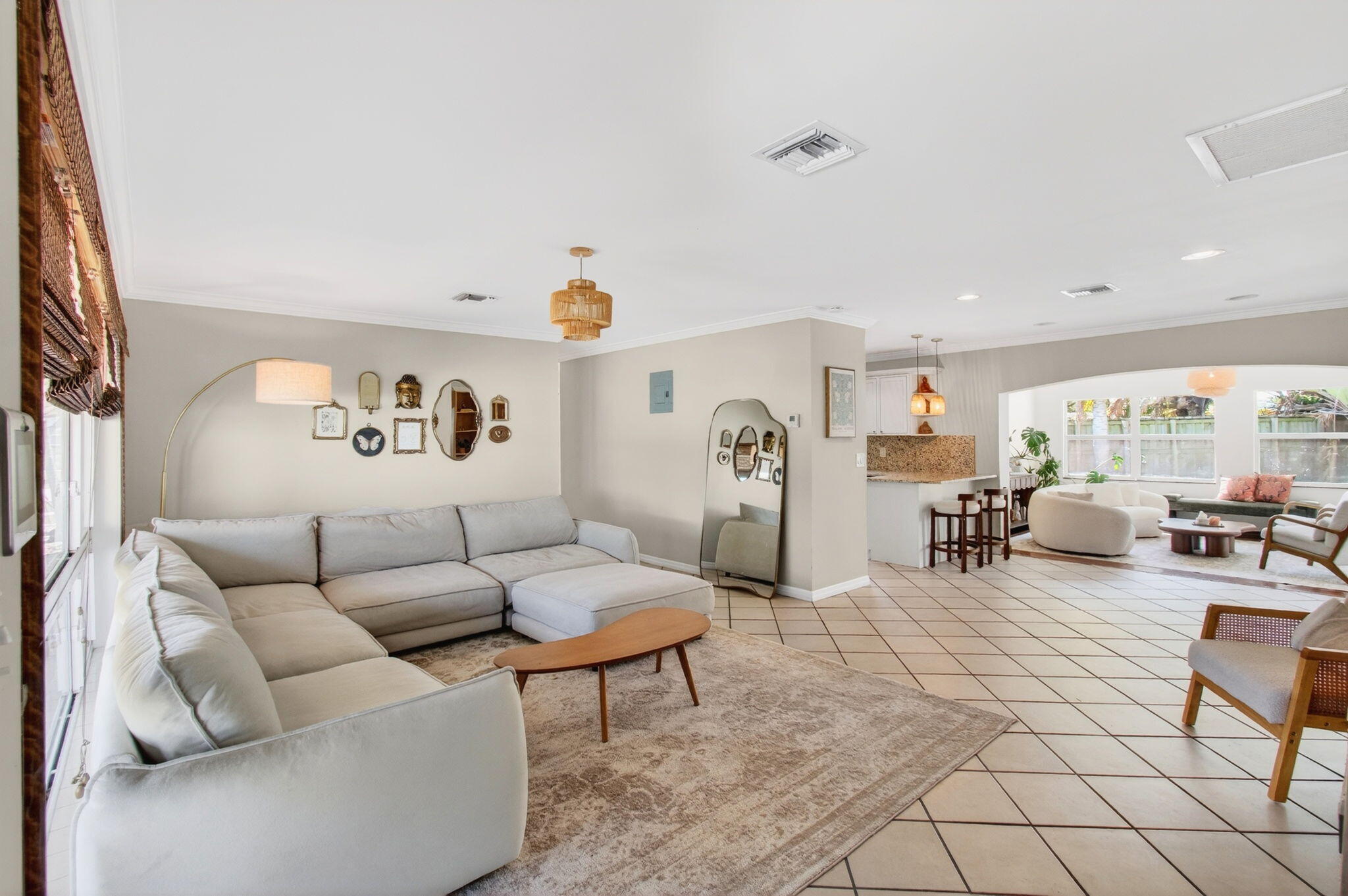 CORAL MANOR THIRD ADD - Residential Lease