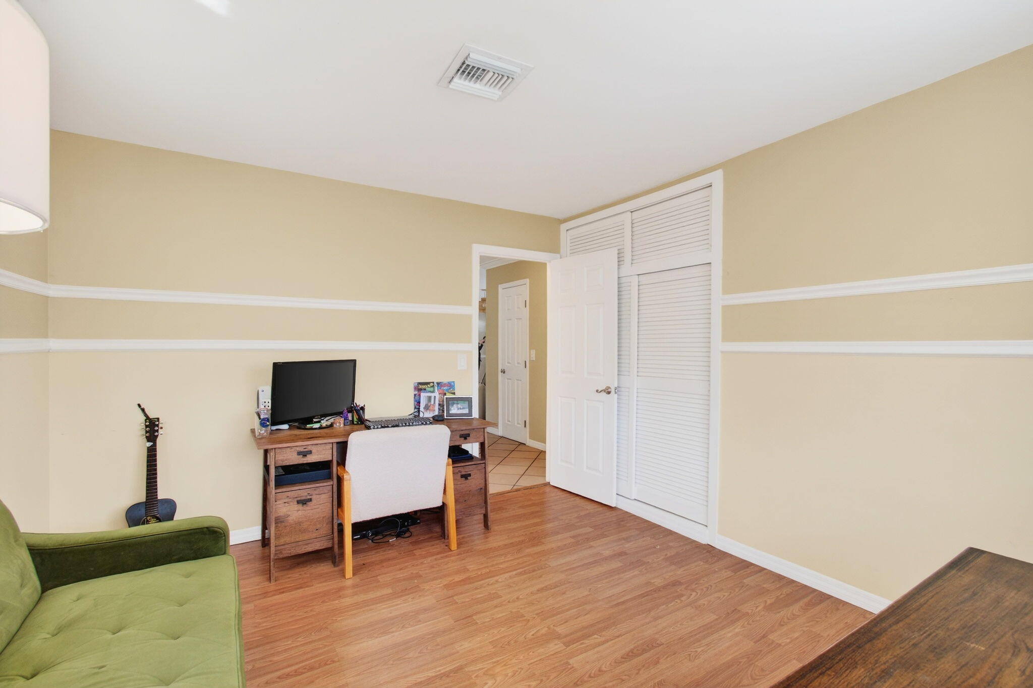 CORAL MANOR THIRD ADD - Residential Lease