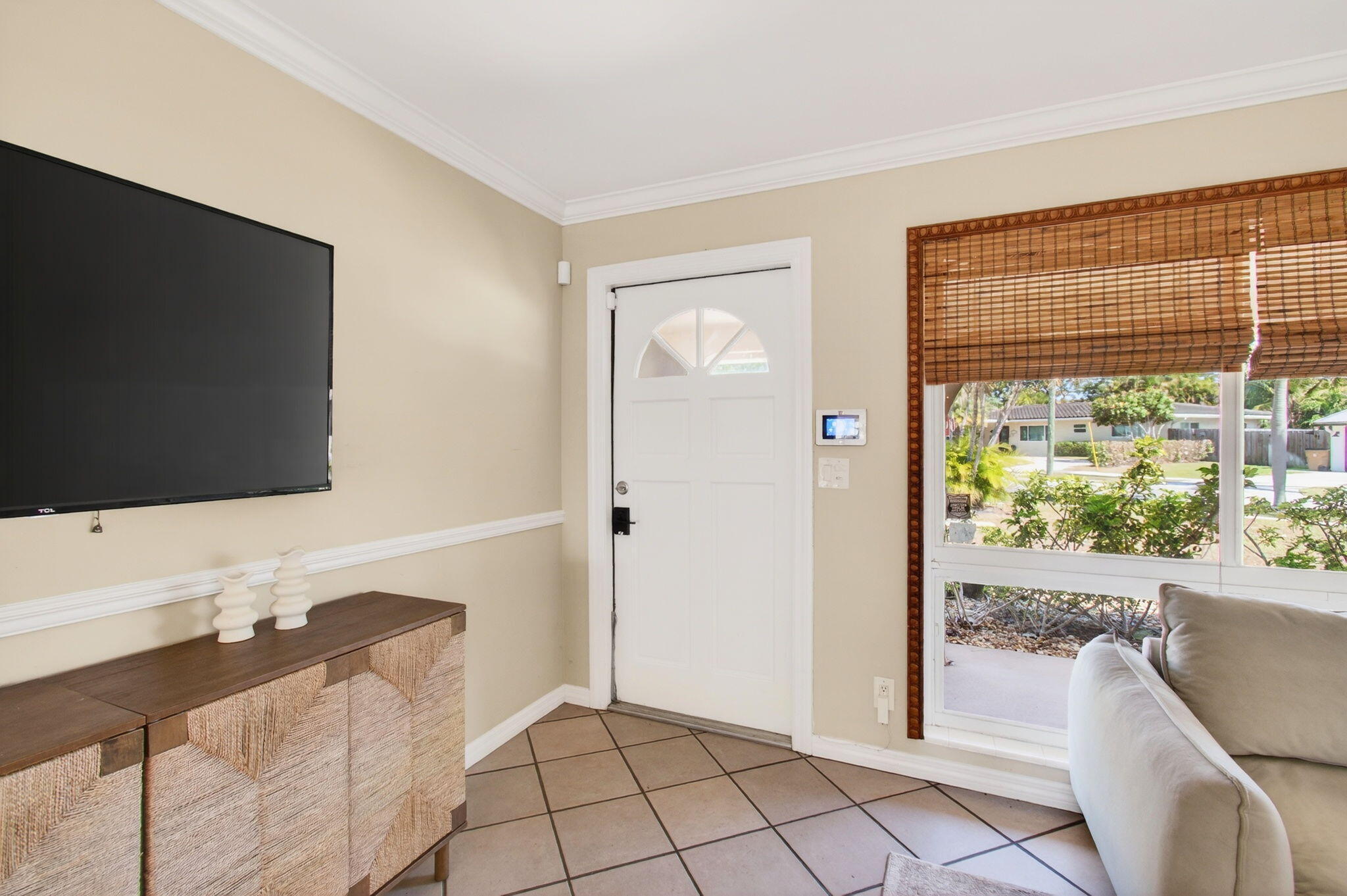 CORAL MANOR THIRD ADD - Residential Lease