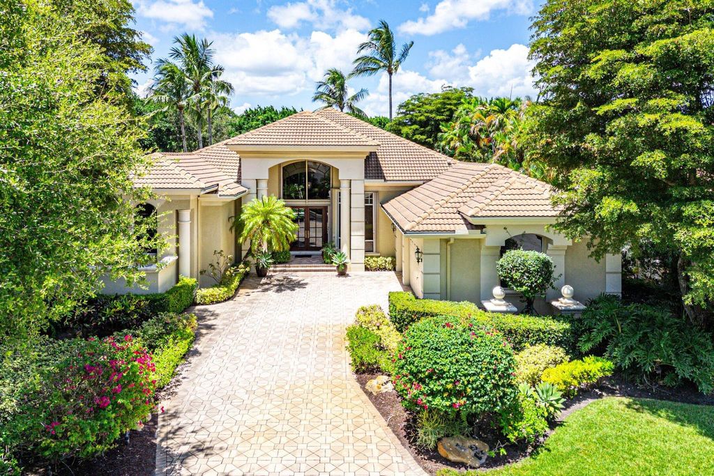 Photo of 1018 Grand Isle Terrace, Palm Beach Gardens, FL 33418 (MLS # R11118807)