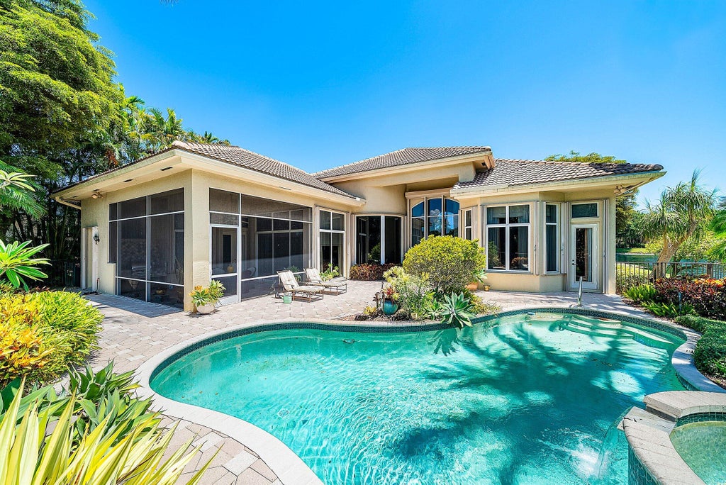 Photo of 1018 Grand Isle Terrace, Palm Beach Gardens, FL 33418 (MLS # R11118807)