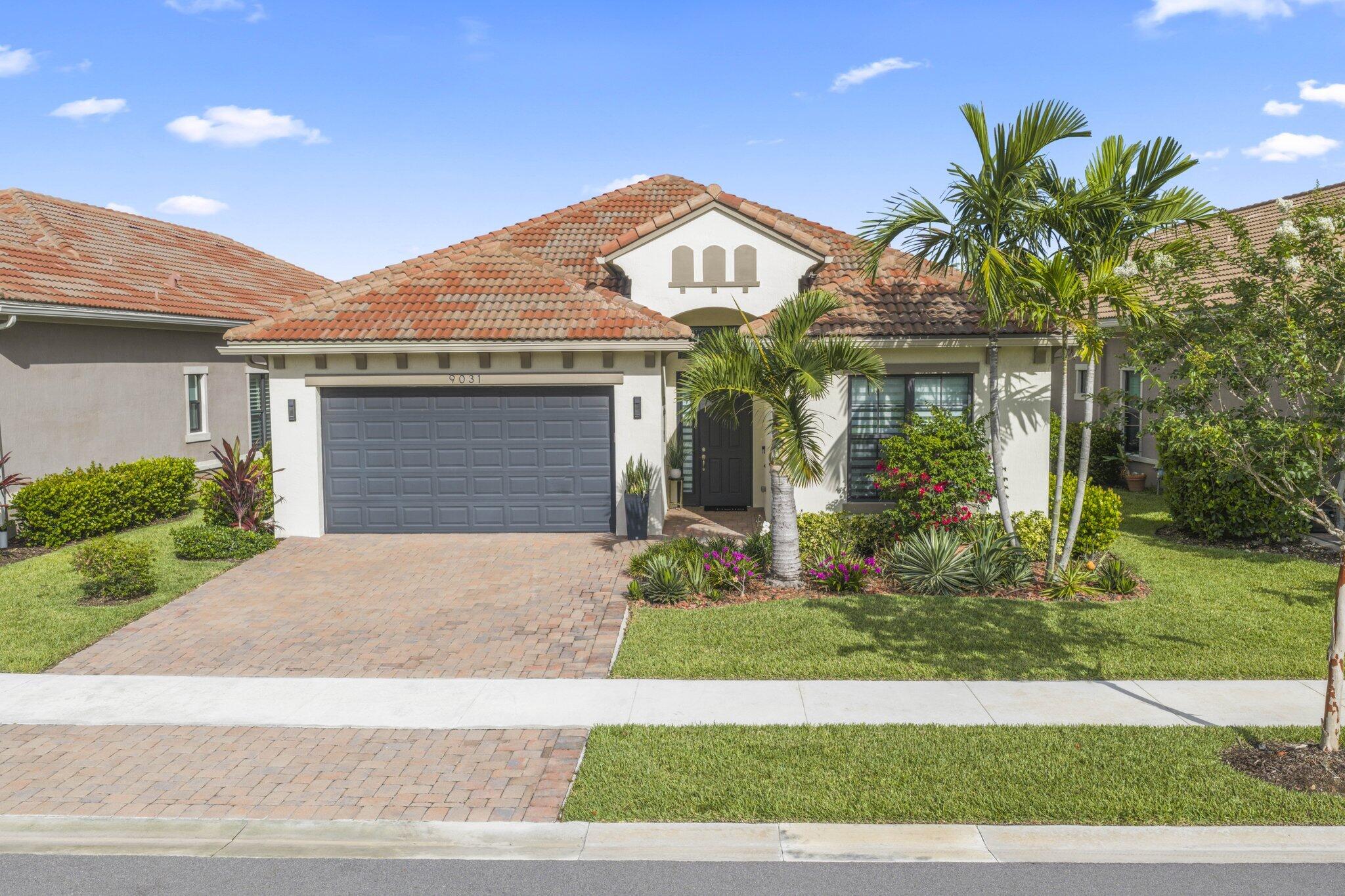 9031 Leon Circle W