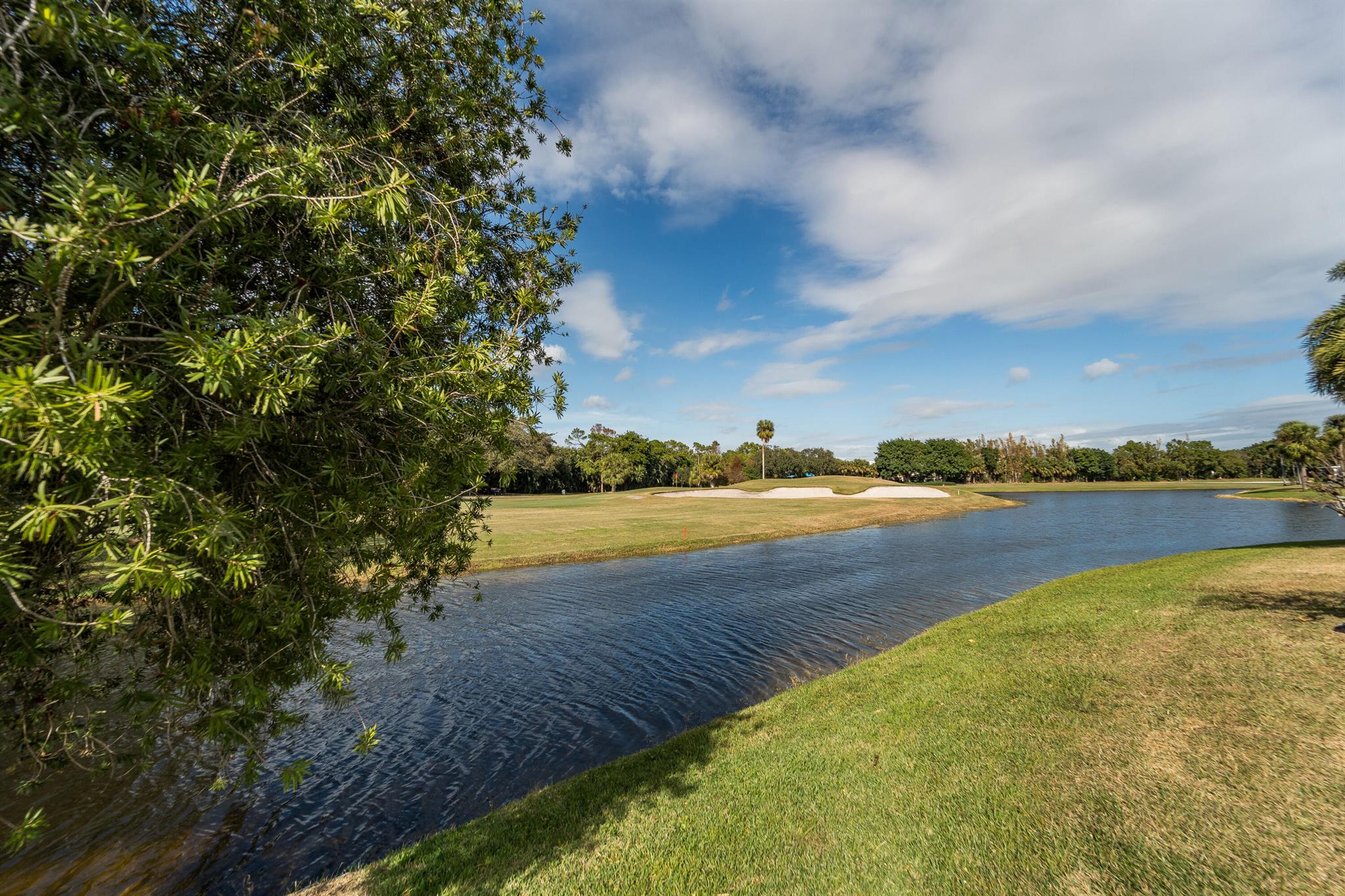 FAIRFIELDS LACUNA 1-A - Residential