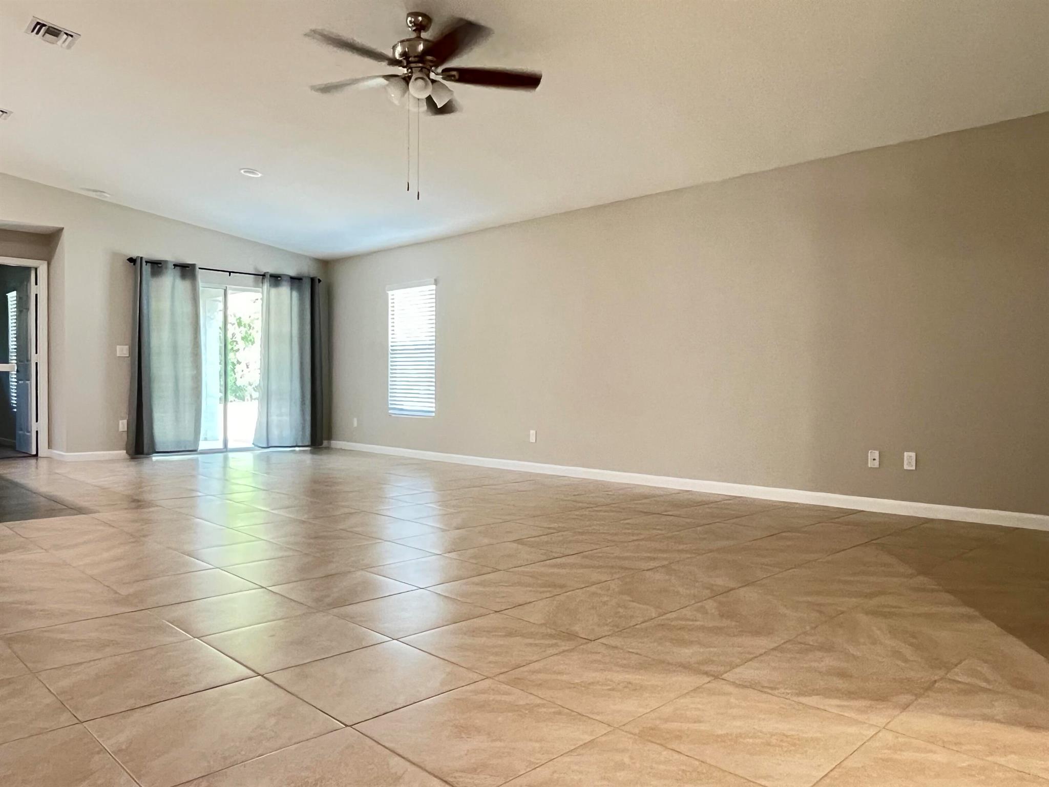 PORT ST LUCIE SECTION 14 - Residential Lease