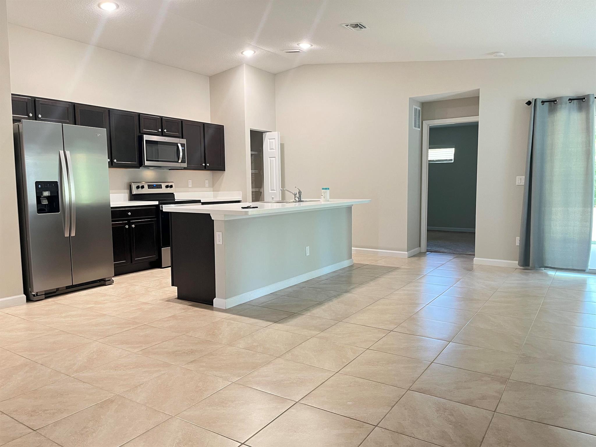 PORT ST LUCIE SECTION 14 - Residential Lease