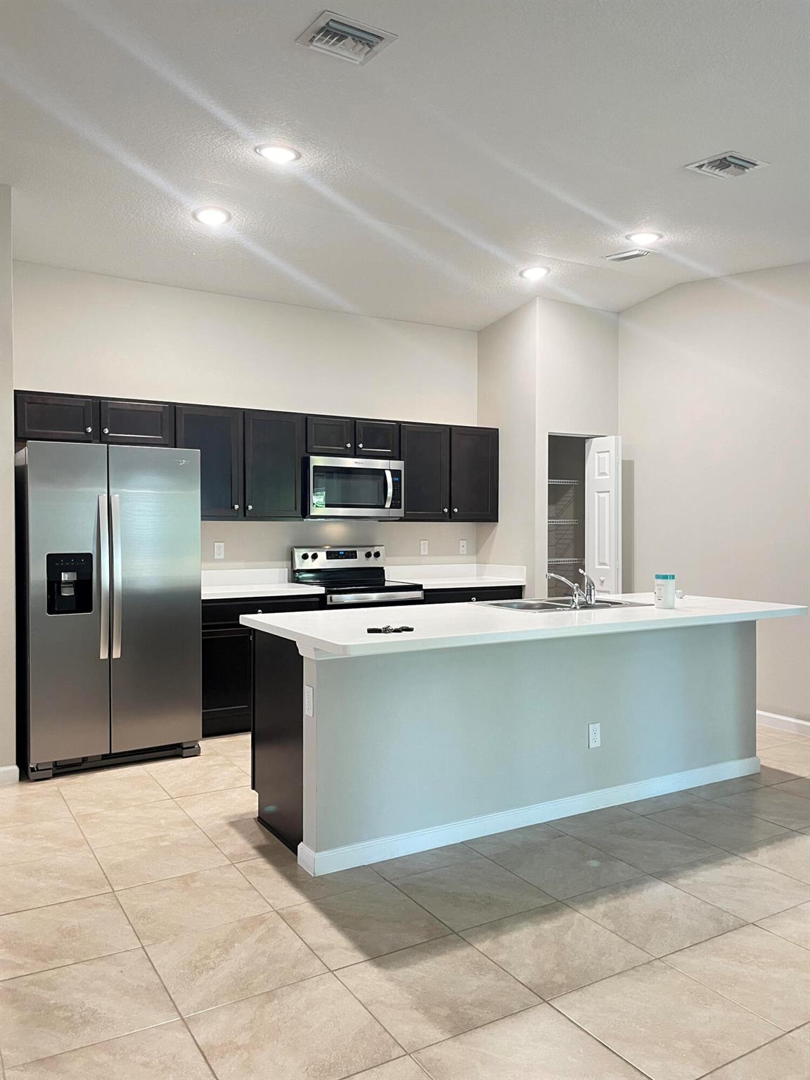 PORT ST LUCIE SECTION 14 - Residential Lease