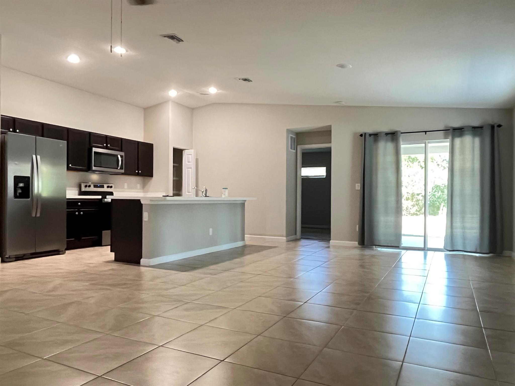 PORT ST LUCIE SECTION 14 - Residential Lease