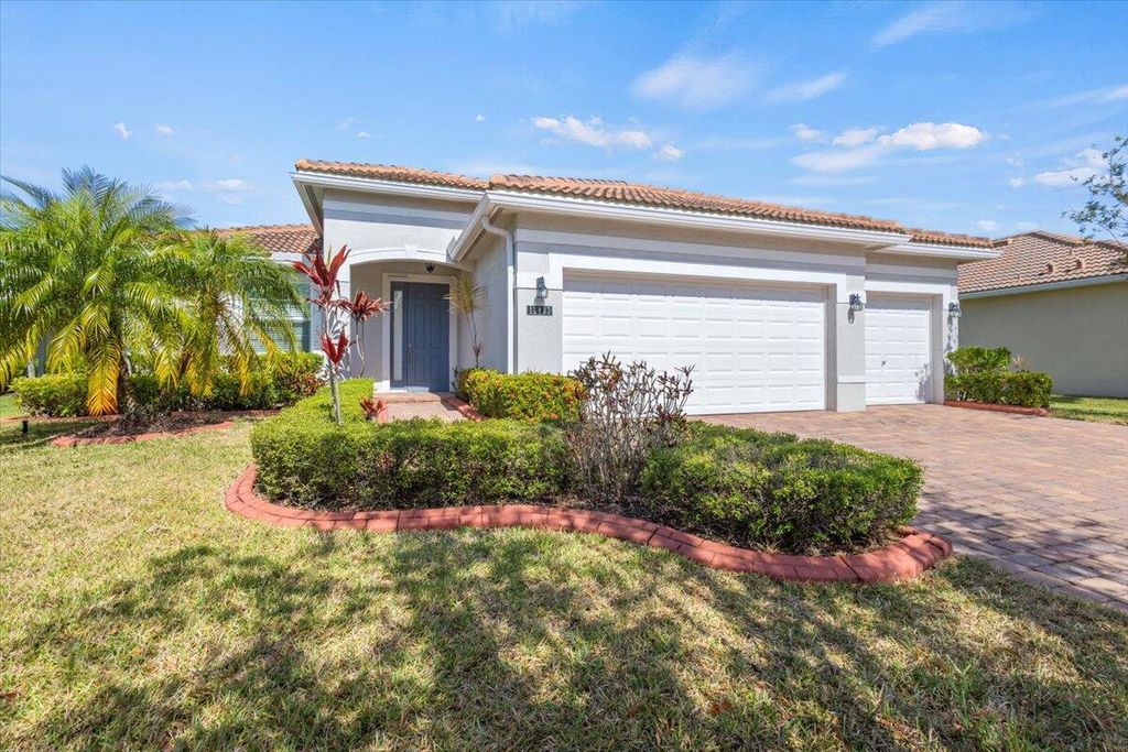 Photo of 12133 SW Aventino Drive, Port Saint Lucie, FL 34987 (MLS # R11097148)
