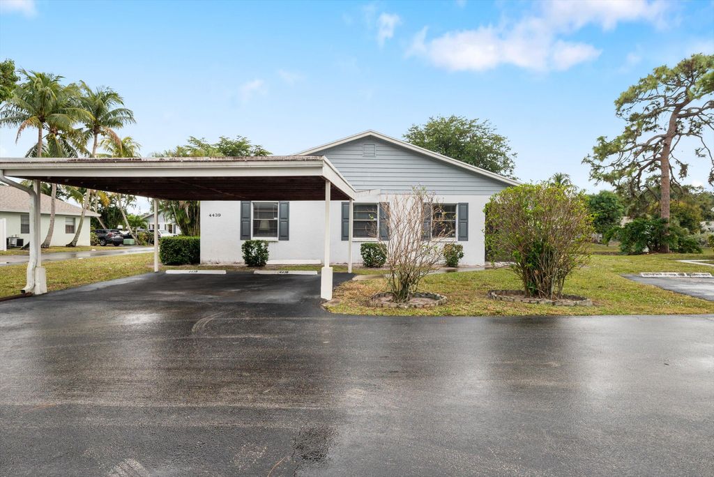 Photo of 4439 Walden Circle, Lake Worth, FL 33463 (MLS # R11049417)