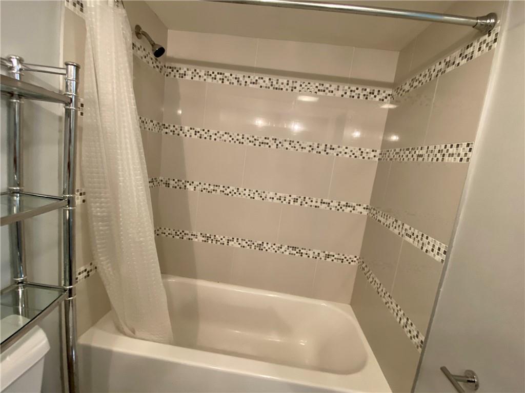 No 22 Palm-Aire Country C - Residential Lease