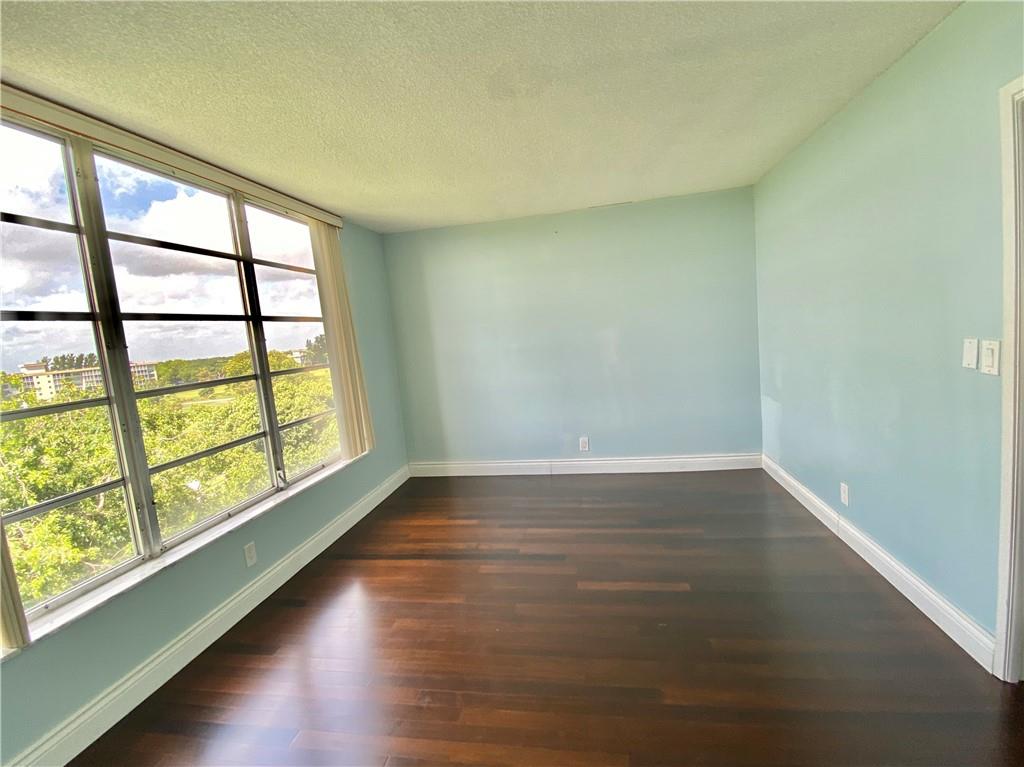 No 22 Palm-Aire Country C - Residential Lease