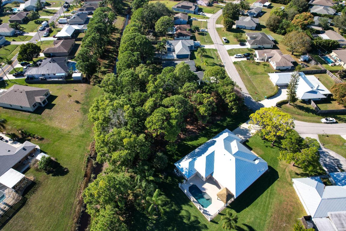PORT ST LUCIE SECTION 30 - Land