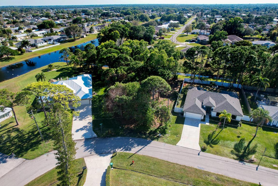 PORT ST LUCIE SECTION 30 - Land