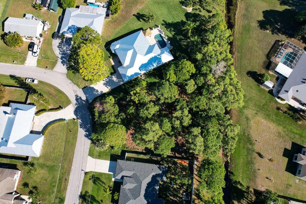 Photo of 2296 SE Trillo Street, Port Saint Lucie, FL 34952 (MLS # R11150962)