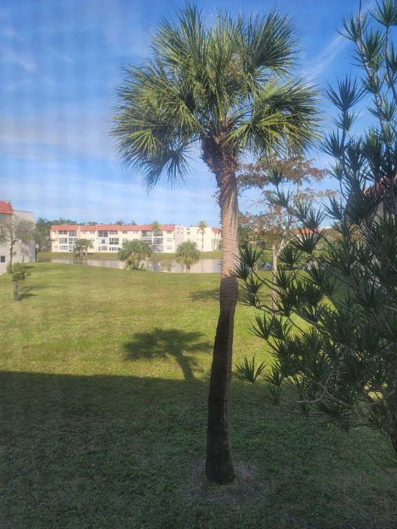 SUNRISE LAKES PHASE 1 - Residential