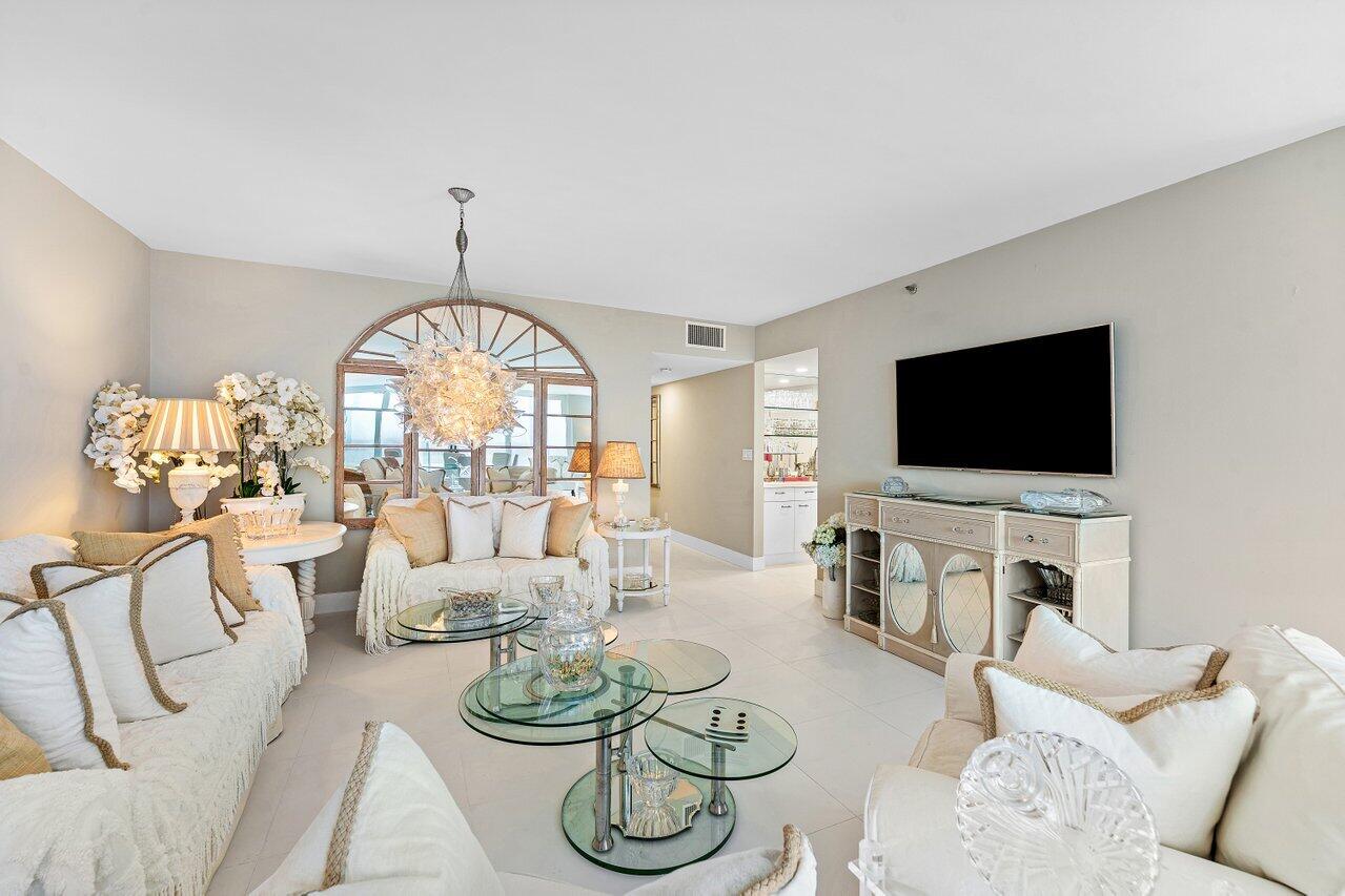 529 S Flagler Drive 8g