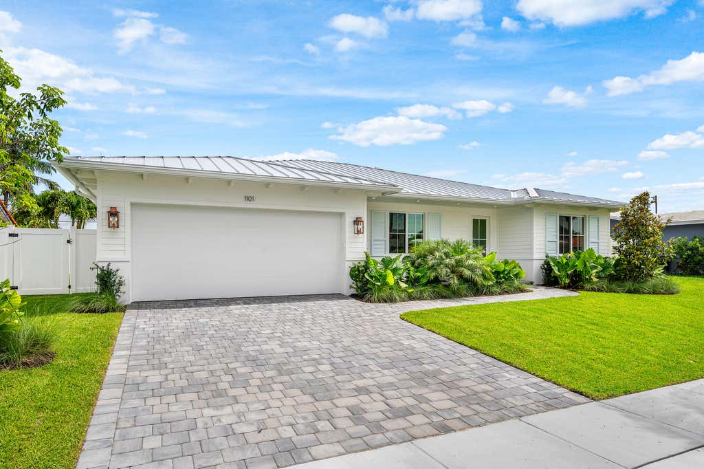 Photo of 1101 SW 13th Drive, Boca Raton, FL 33486 (MLS # B26035882)