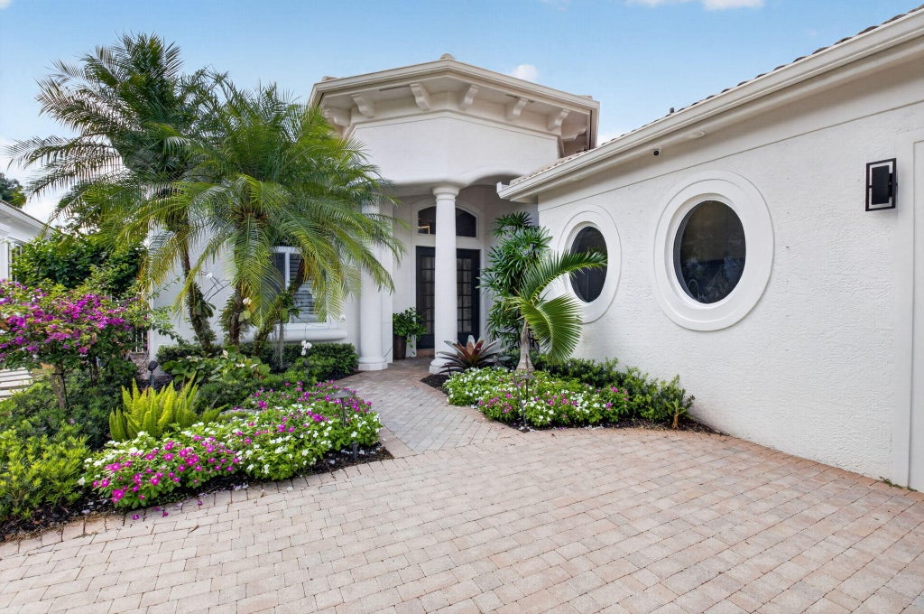 Photo of 7743 Villa D Este Way, Delray Beach, FL 33446 (MLS # B26073376)