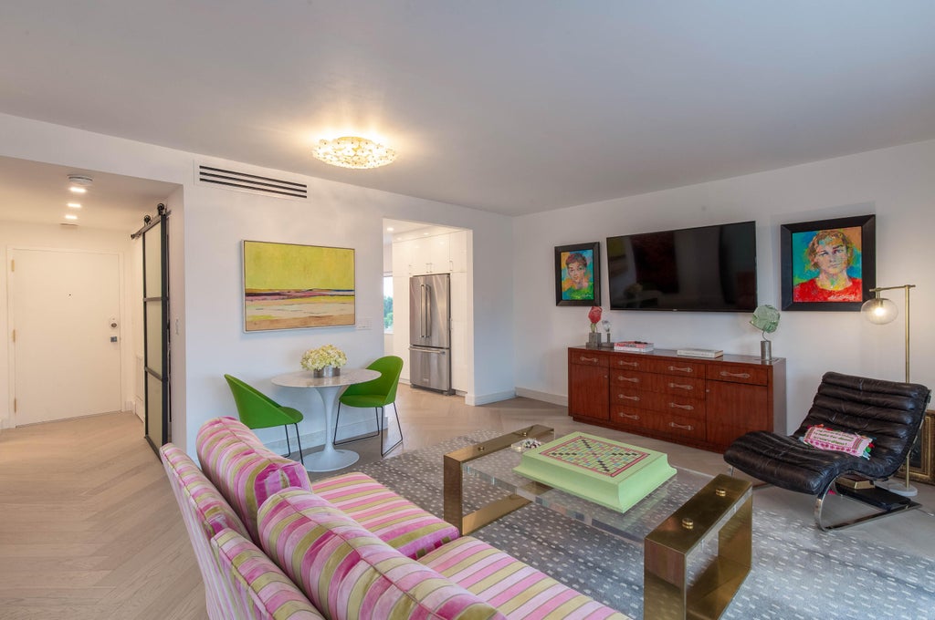 Photo of 250 Bradley Place #502, Palm Beach, FL 33480 (MLS # B26079269)