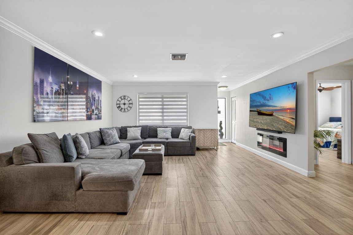 Dania Highlands 87-1 B - Residential Lease