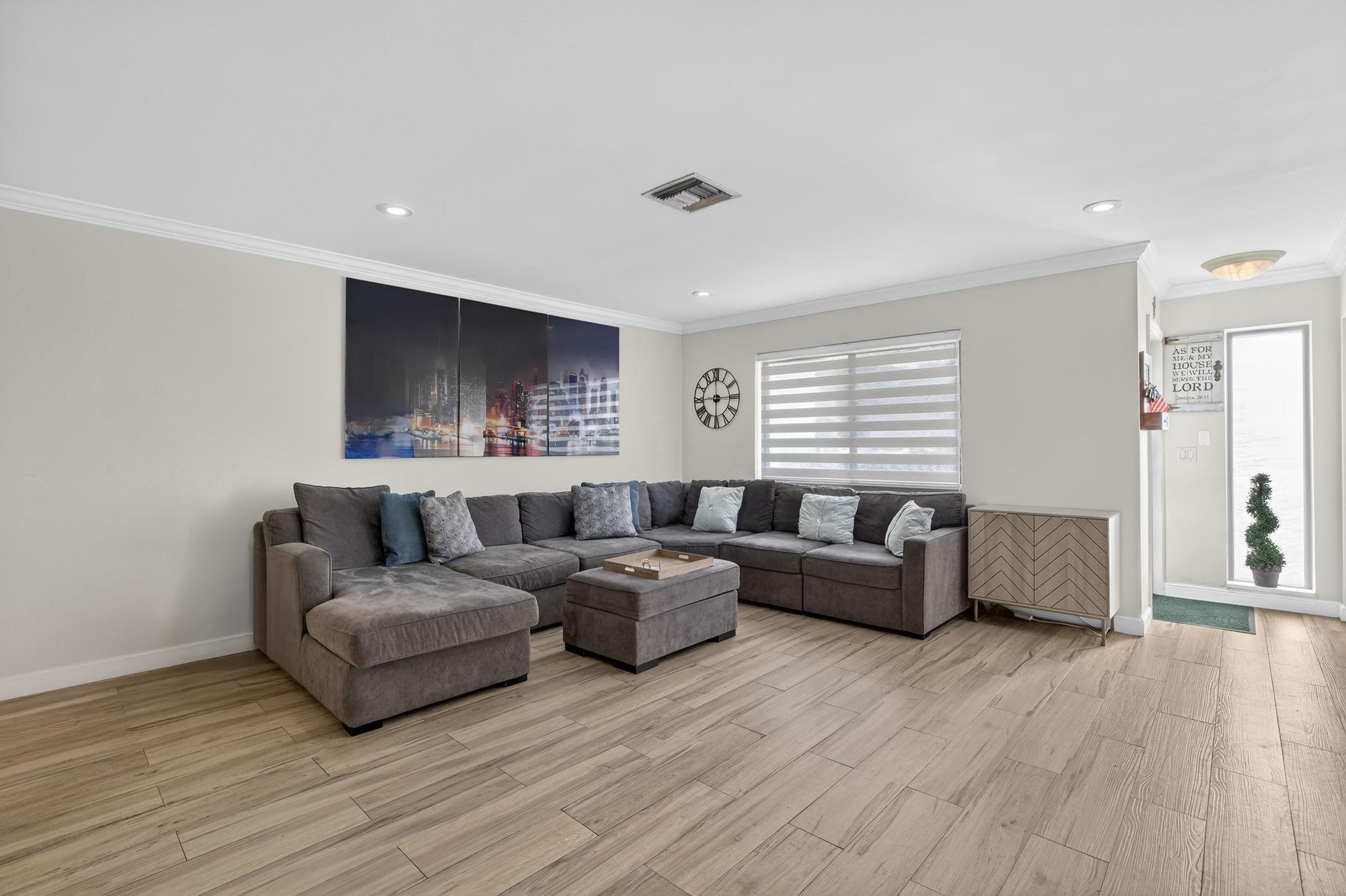 Dania Highlands 87-1 B - Residential Lease