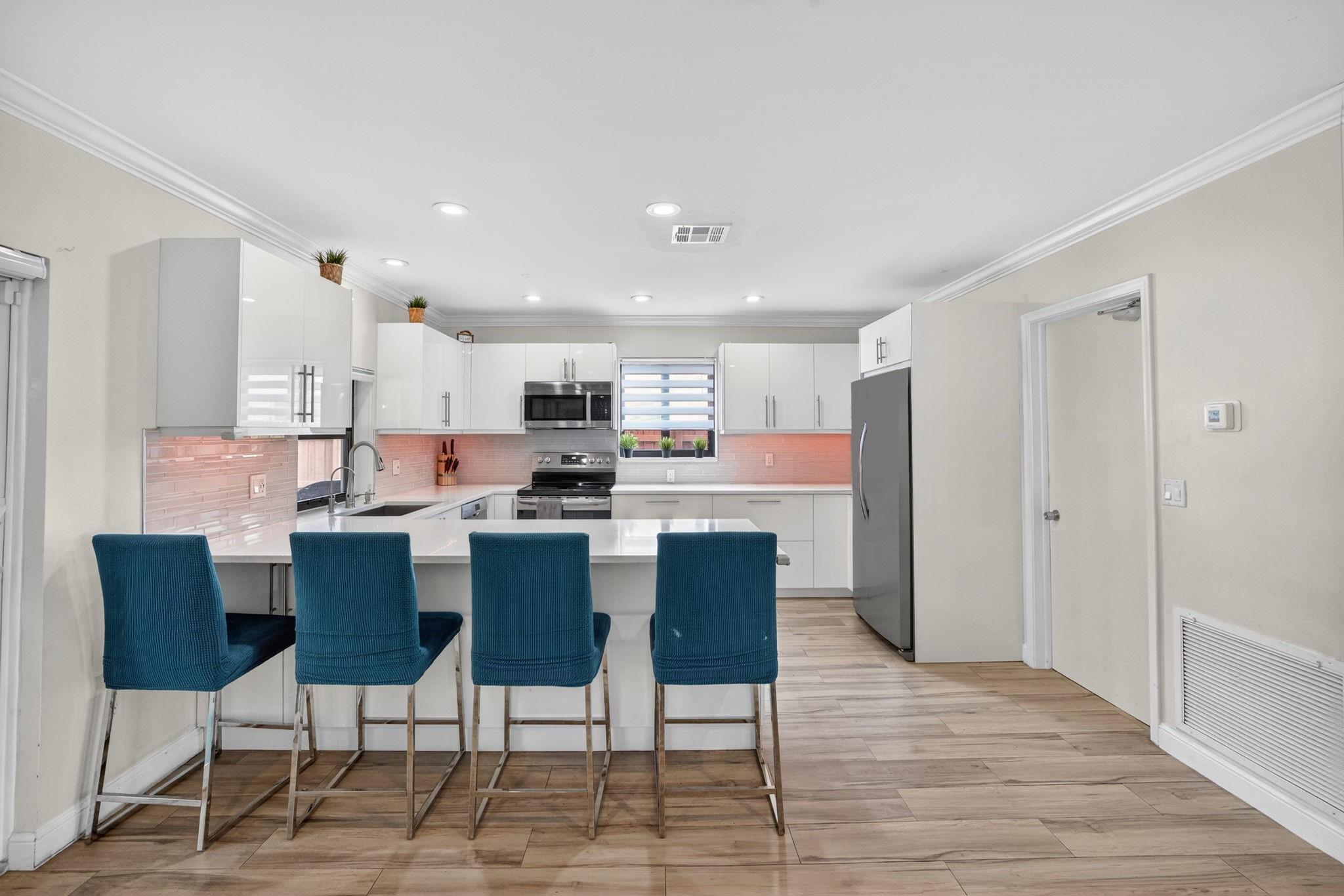 Dania Highlands 87-1 B - Residential Lease