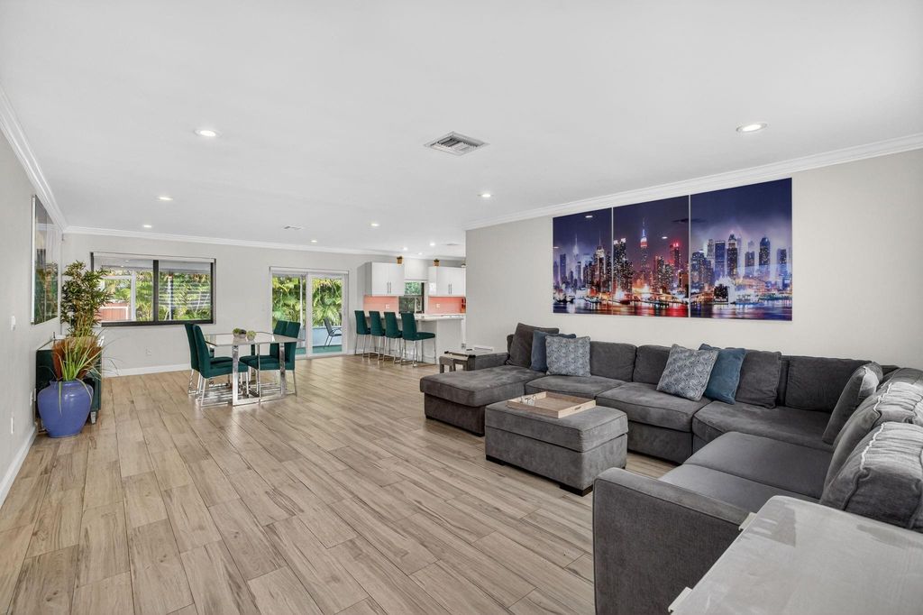 Photo of 407 SE 5th St, Dania Beach, FL 33004 (MLS # F10539804)