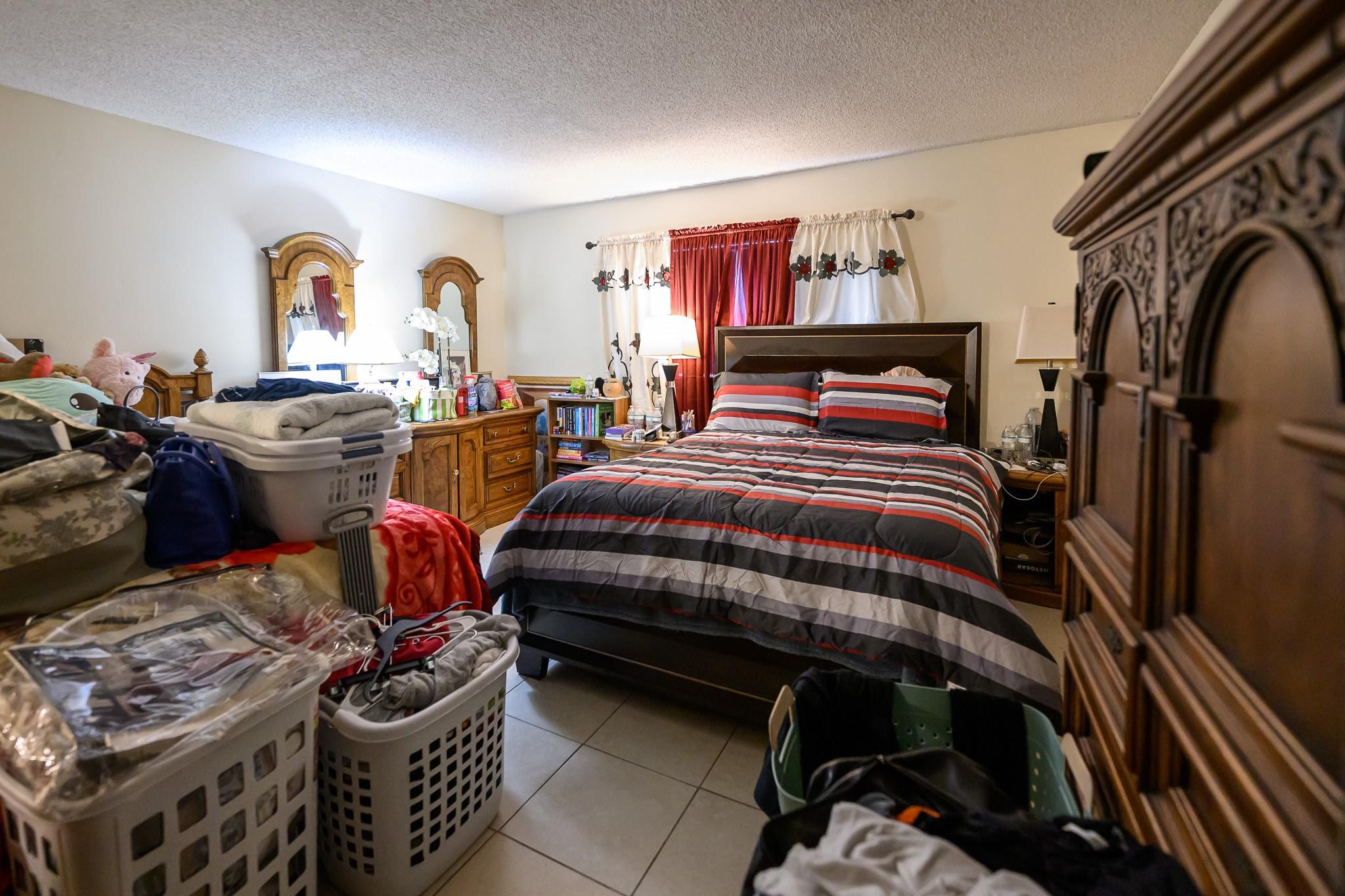 Castle Apt #1 - Residential