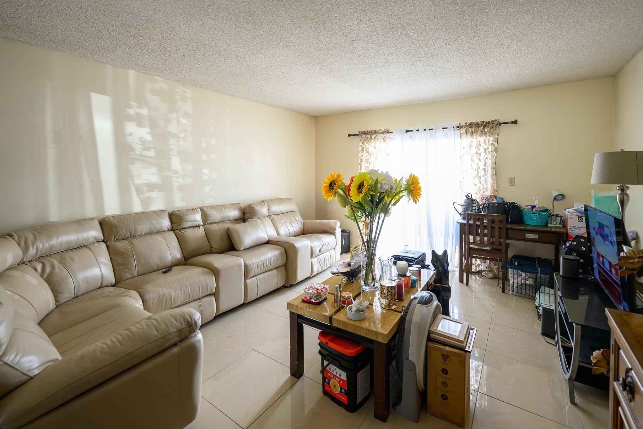Castle Apt #1 - Residential