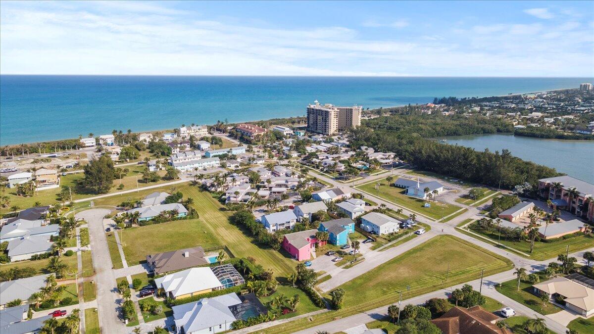 OCEAN VIEW SUBDIVISION REPLAT HOLLEY & MORGAN - Residential Income