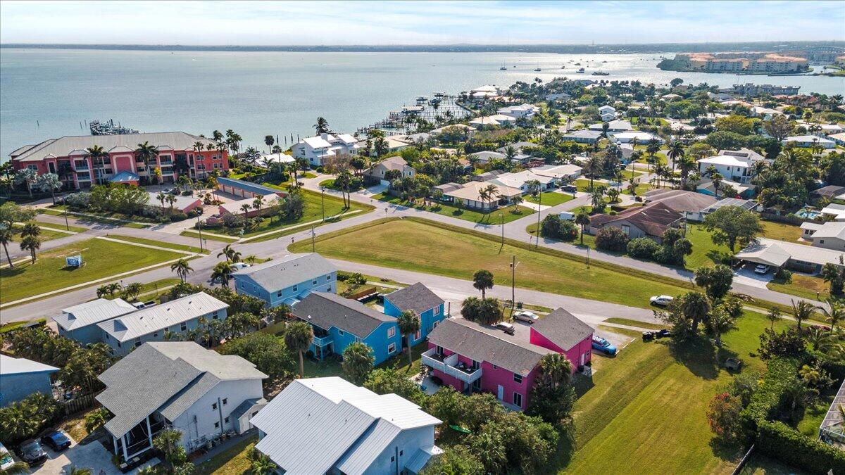 OCEAN VIEW SUBDIVISION REPLAT HOLLEY & MORGAN - Residential Income