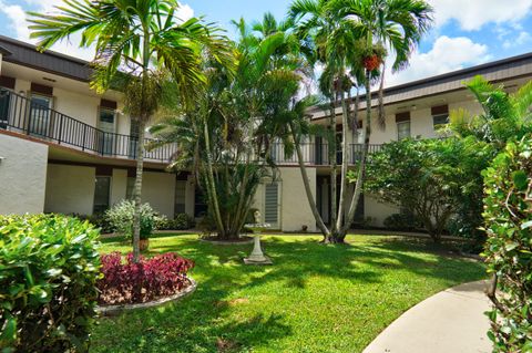 A home in Royal Palm Beach