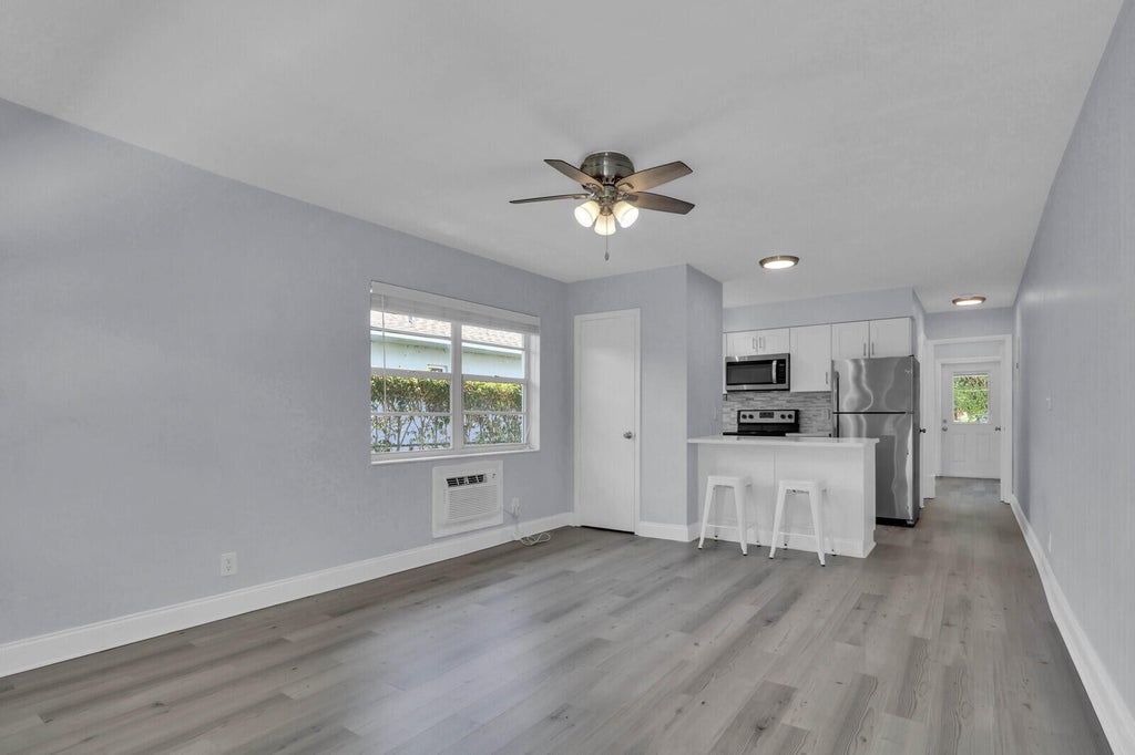 Photo of 112 SANDAL Lane #4, Palm Beach Shores, FL 33404 (MLS # B26068309)