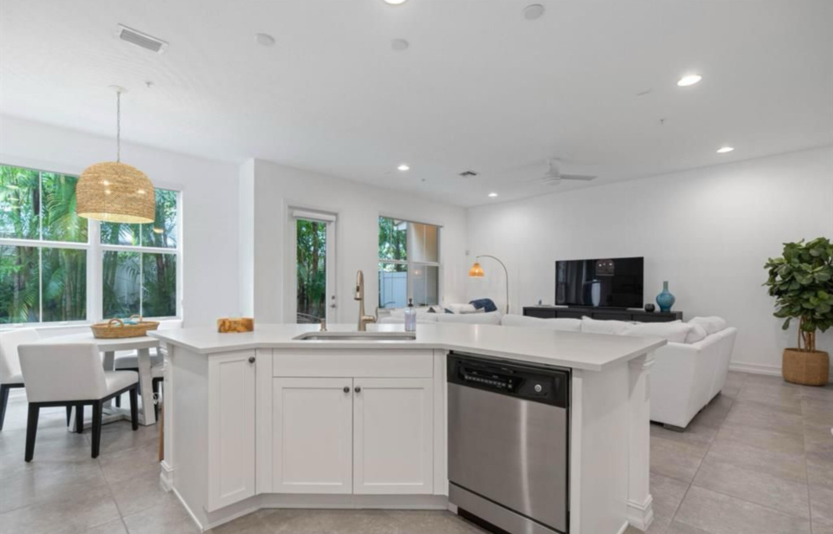 Hampton Cove - Residential Lease