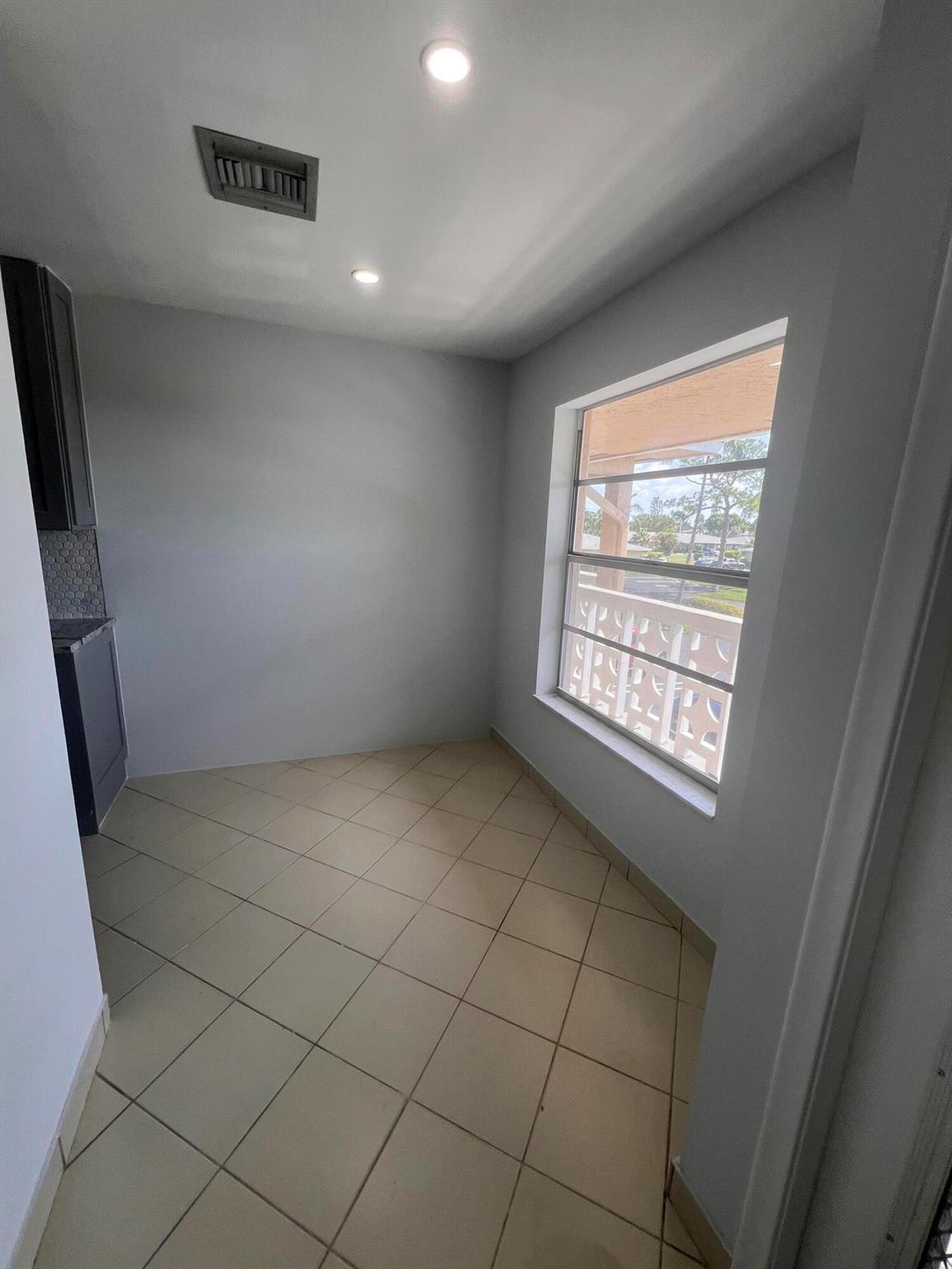 PINES OF DELRAY CONDO - Residential Lease