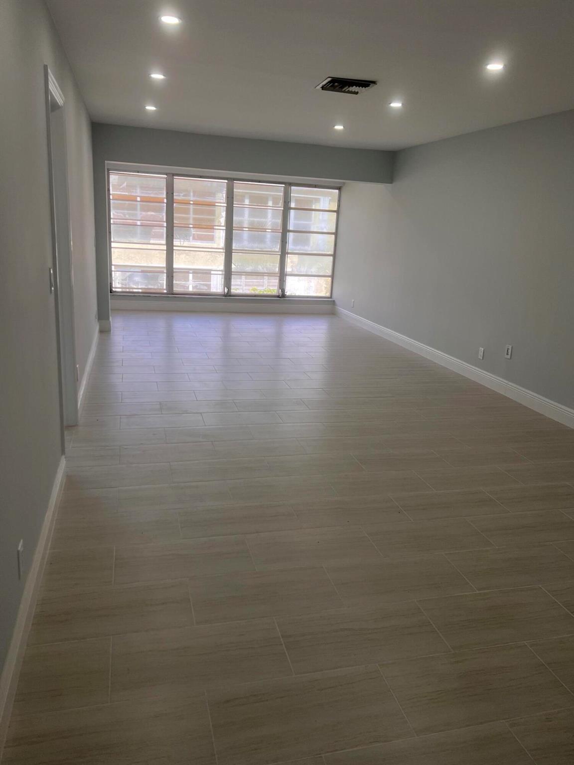 PINES OF DELRAY CONDO - Residential Lease