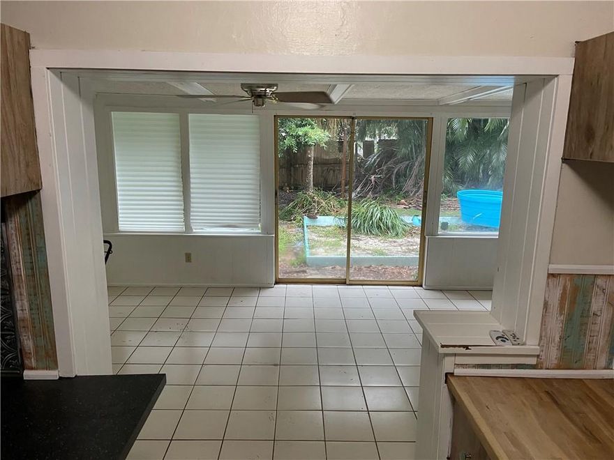 Single family home - 3 bedrooms 2 bathrooms - larger than average lot size. Needs some TLC! Located in the beautiful neighborhood of River Oaks. East of I95 off of Marina Mile. Close to the beach, downtown, tons of stores and shopping. Easy to show!