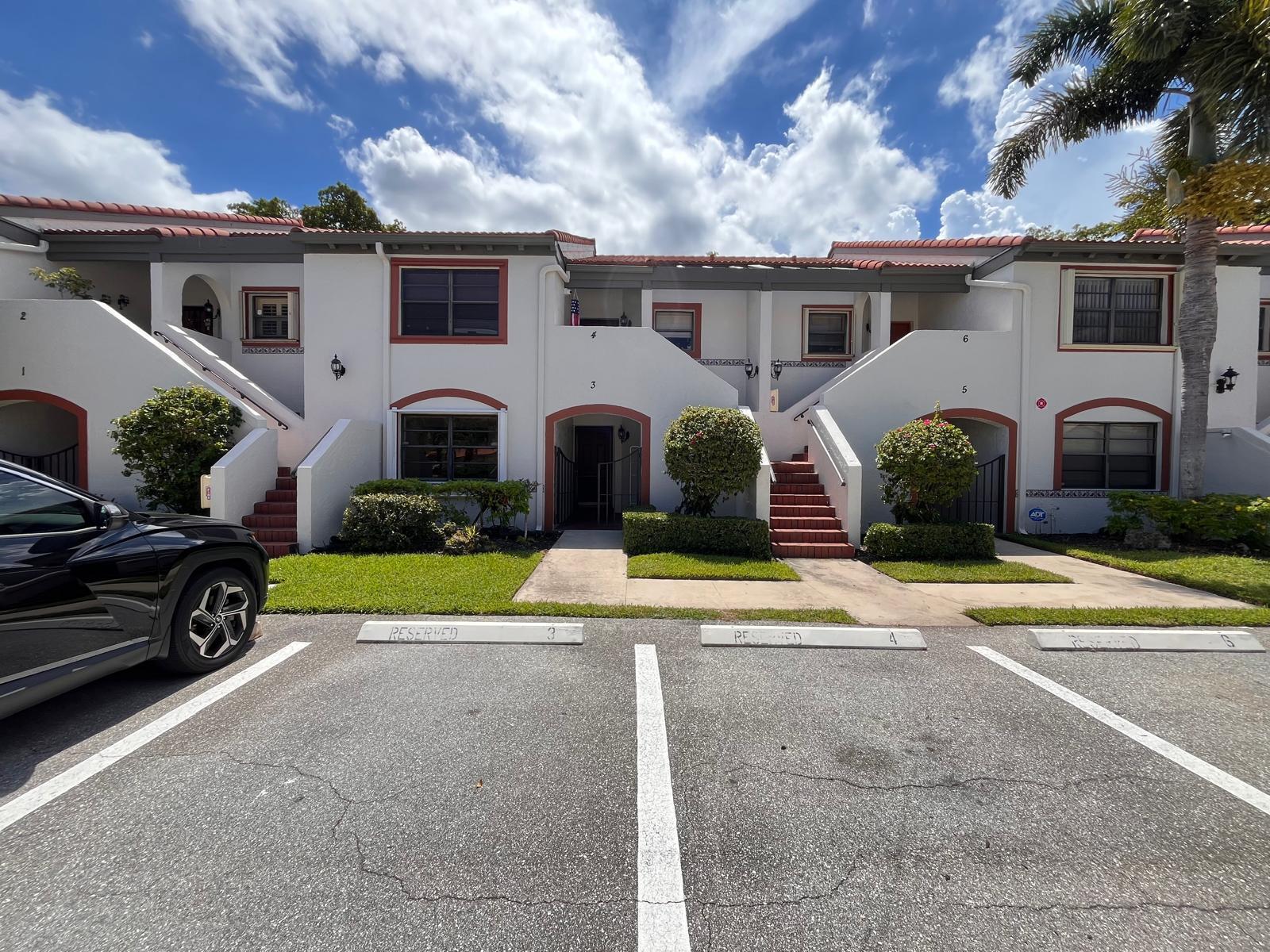 Lake Shore Heights Condo - Residential