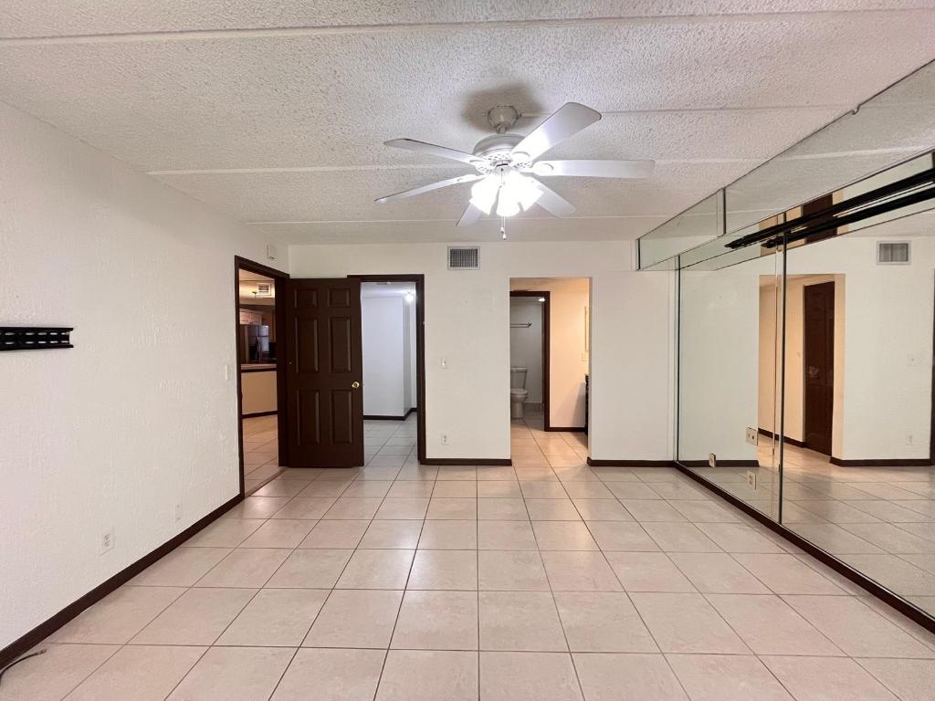 Lake Shore Heights Condo - Residential