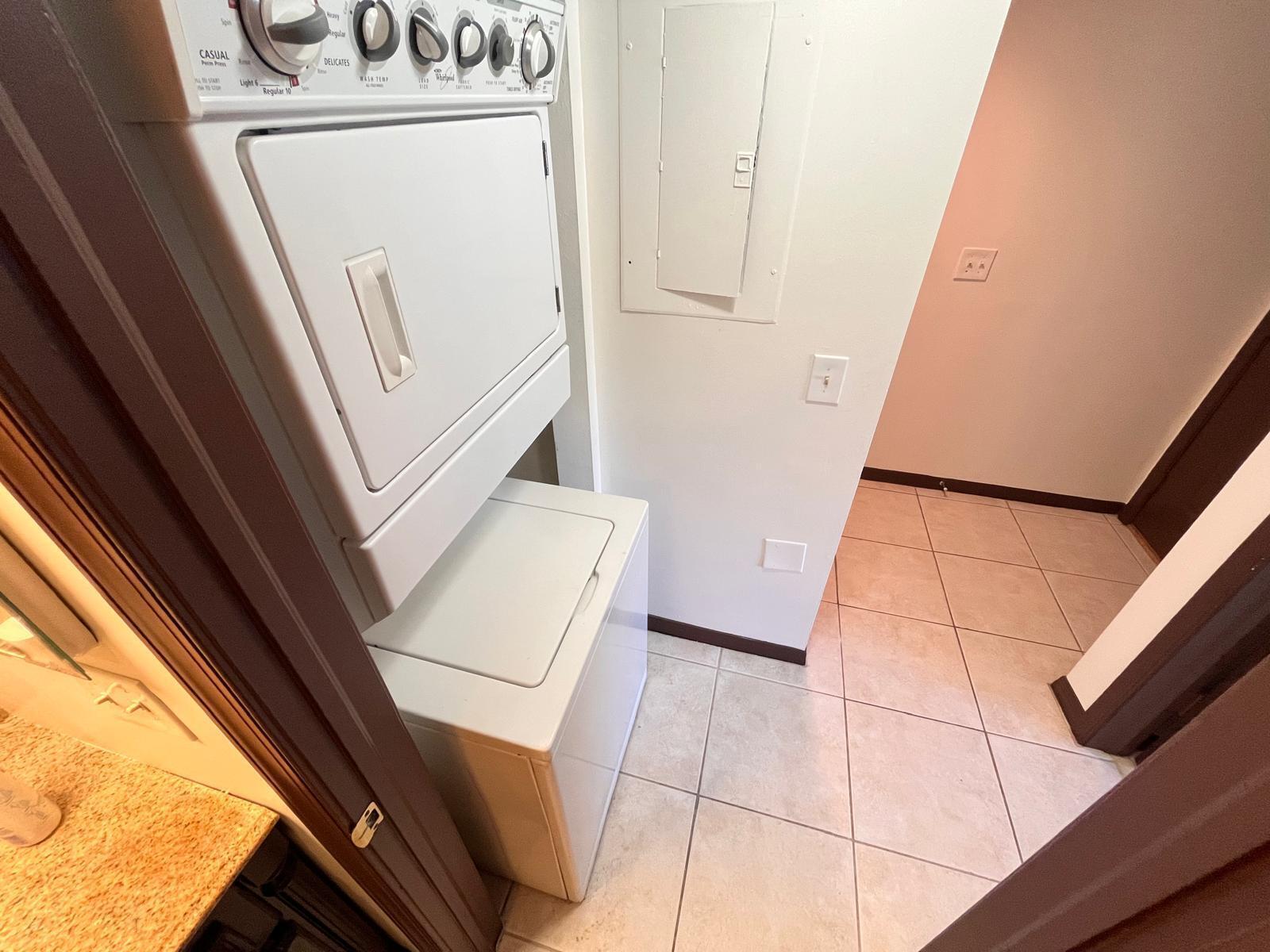 Lake Shore Heights Condo - Residential