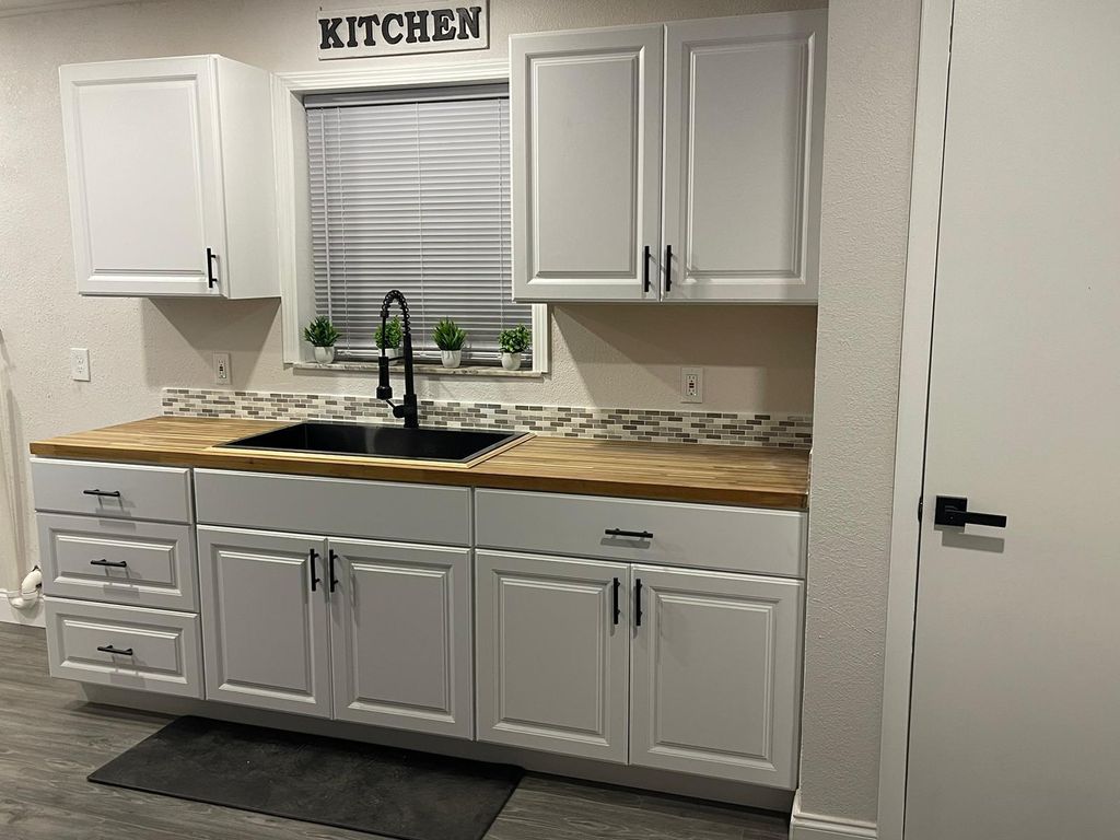 Photo of 430 N Cocoanut Road, Pahokee, FL 33476 (MLS # F10405830)