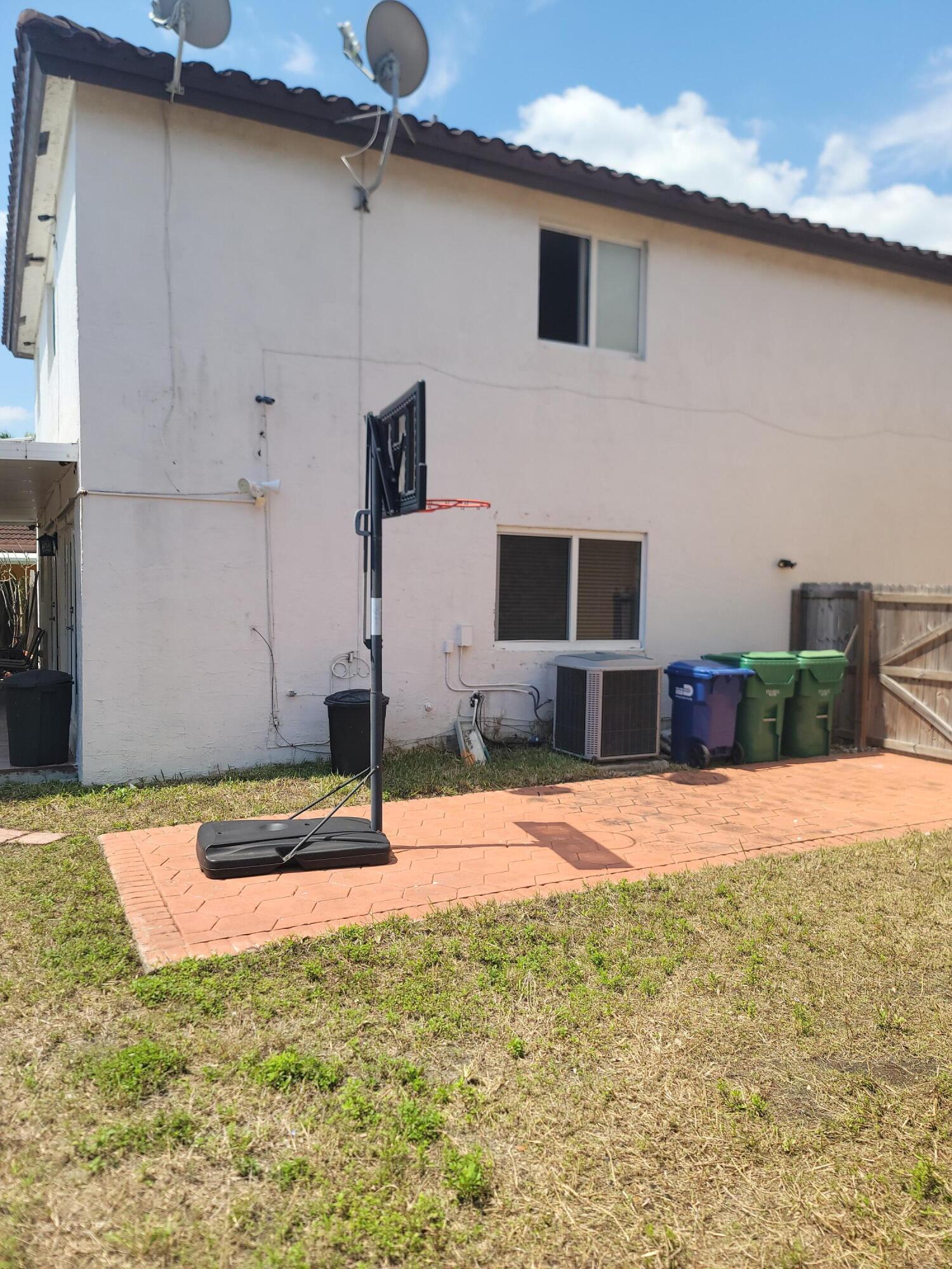 MARBELLA PARK 5TH ADDN - Residential