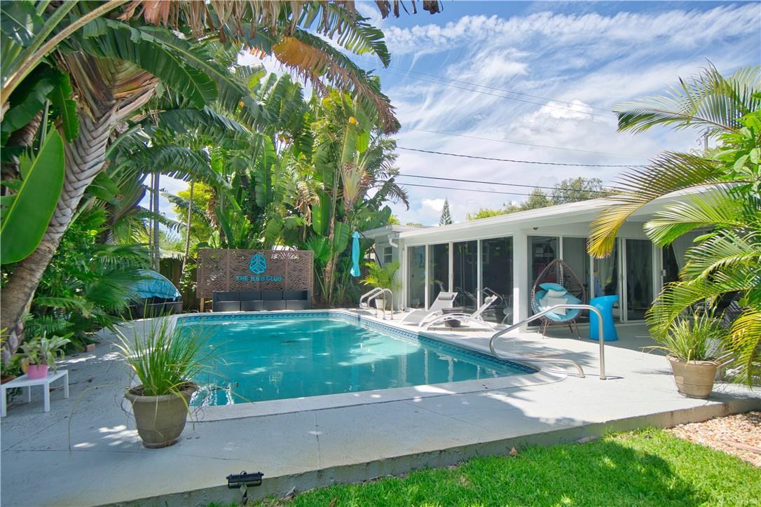 POINSETTA PARK - Residential