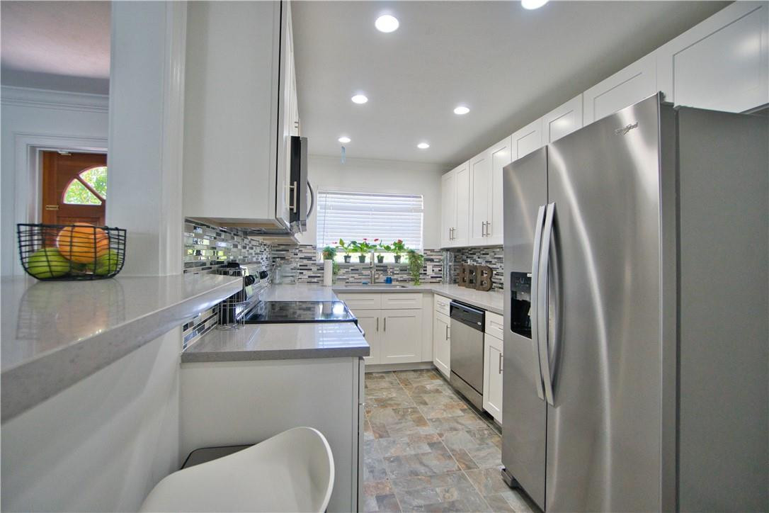 POINSETTA PARK - Residential