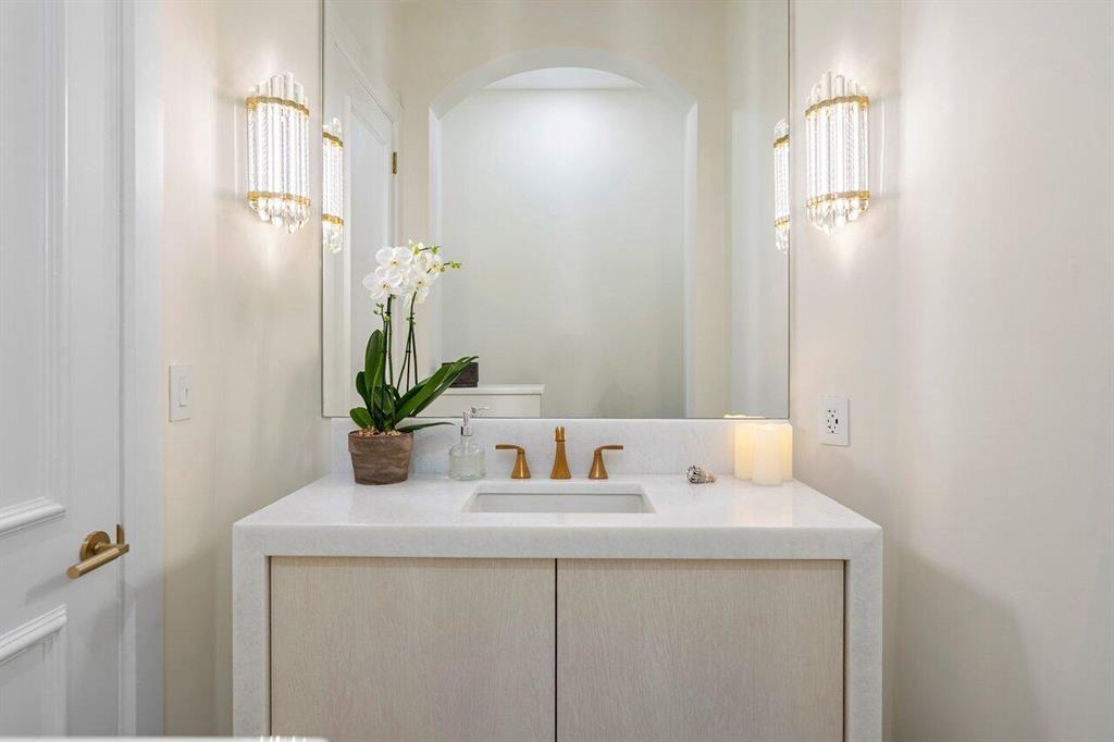 ST ANDREWS COUNTRY CLUB - Residential