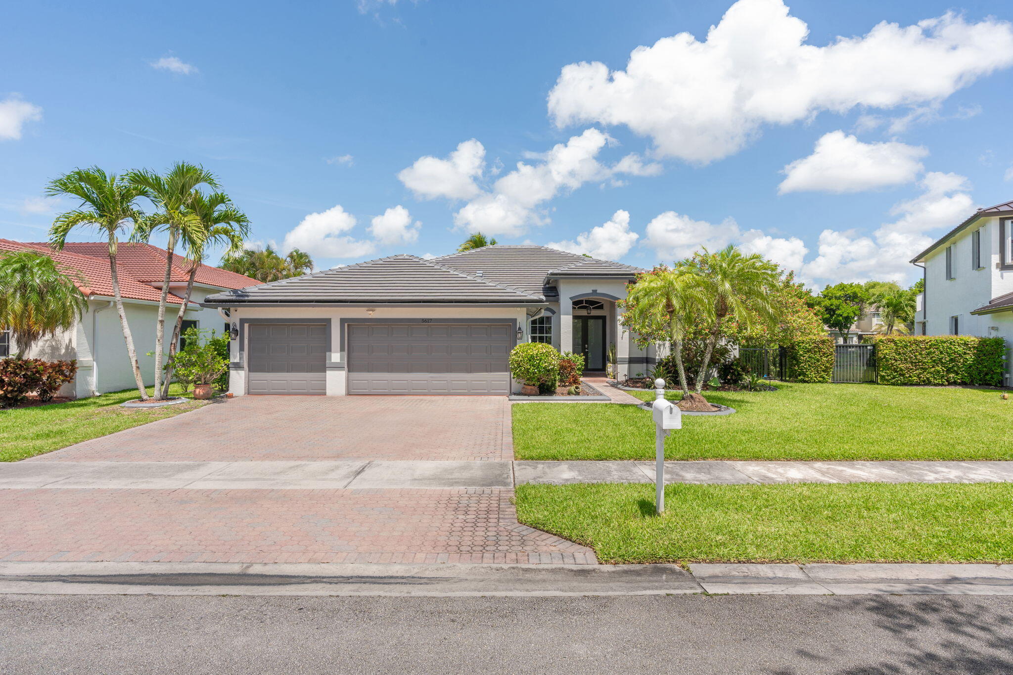 5617 NW 106TH Way, Coral Springs FL 33076