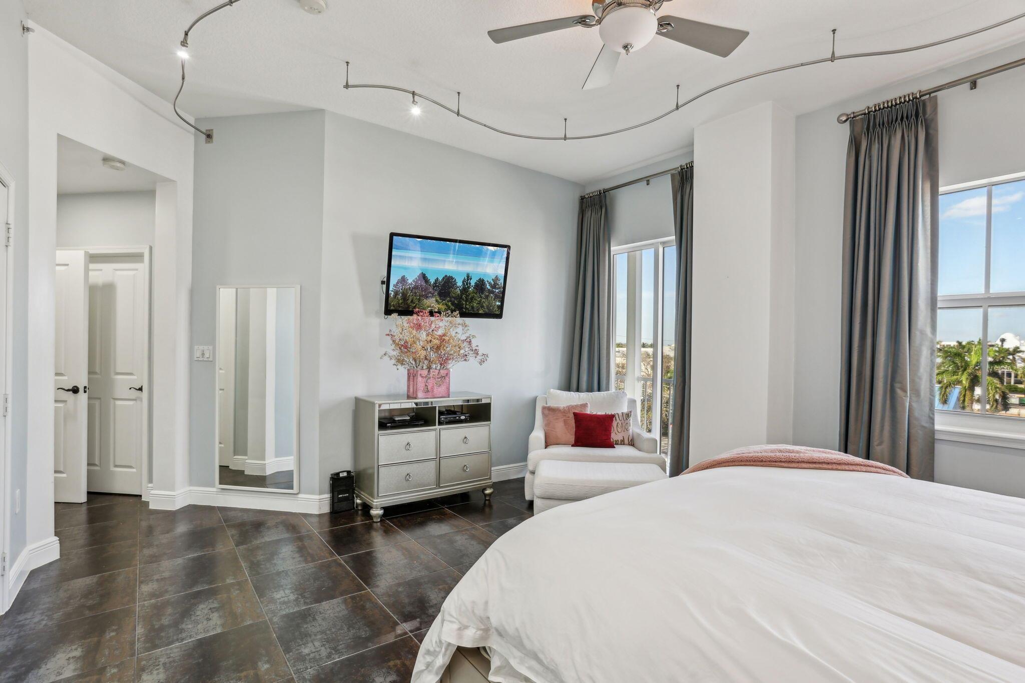 FLAGLER LANDING CONDO - Residential Lease