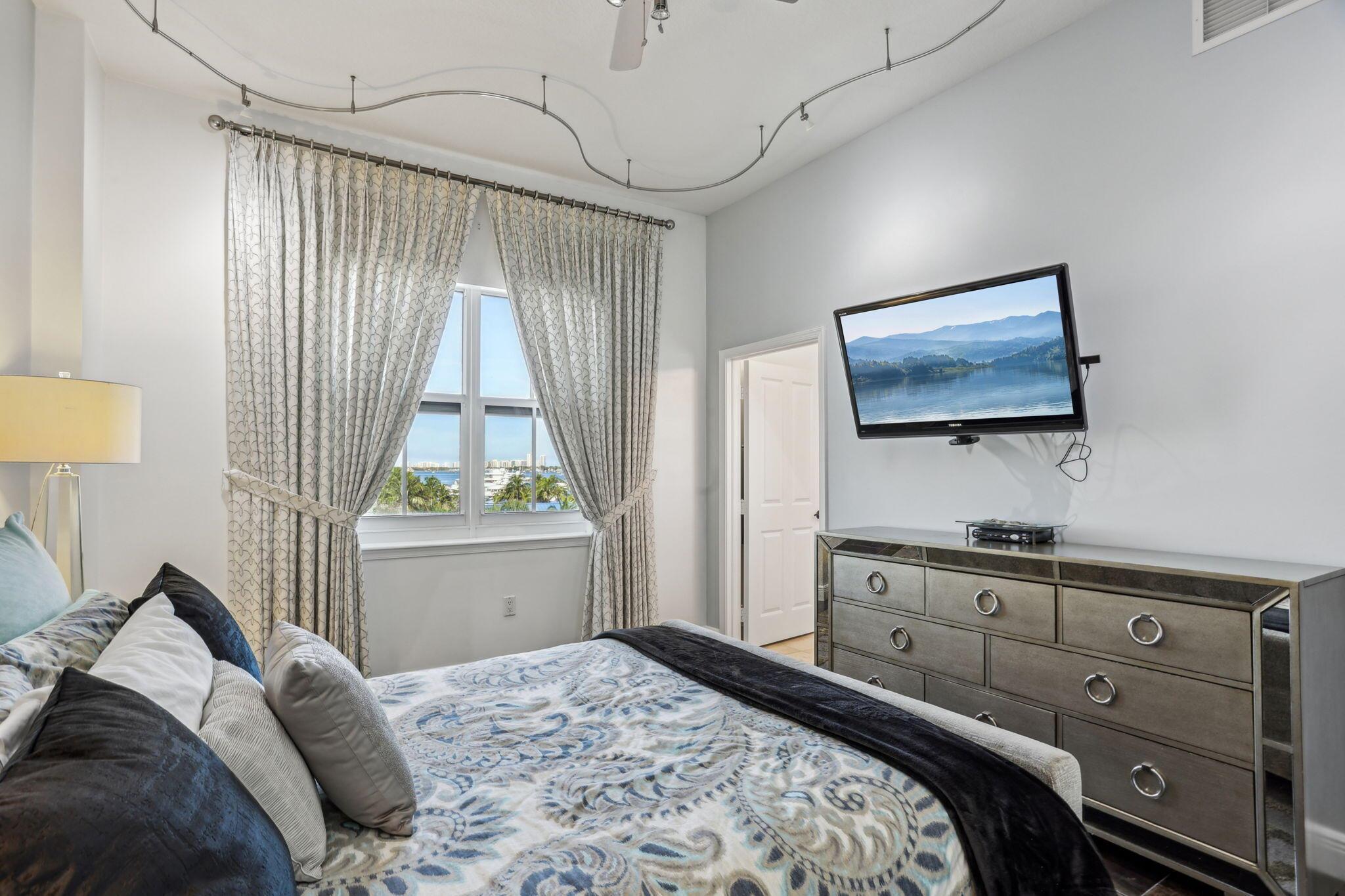 FLAGLER LANDING CONDO - Residential Lease