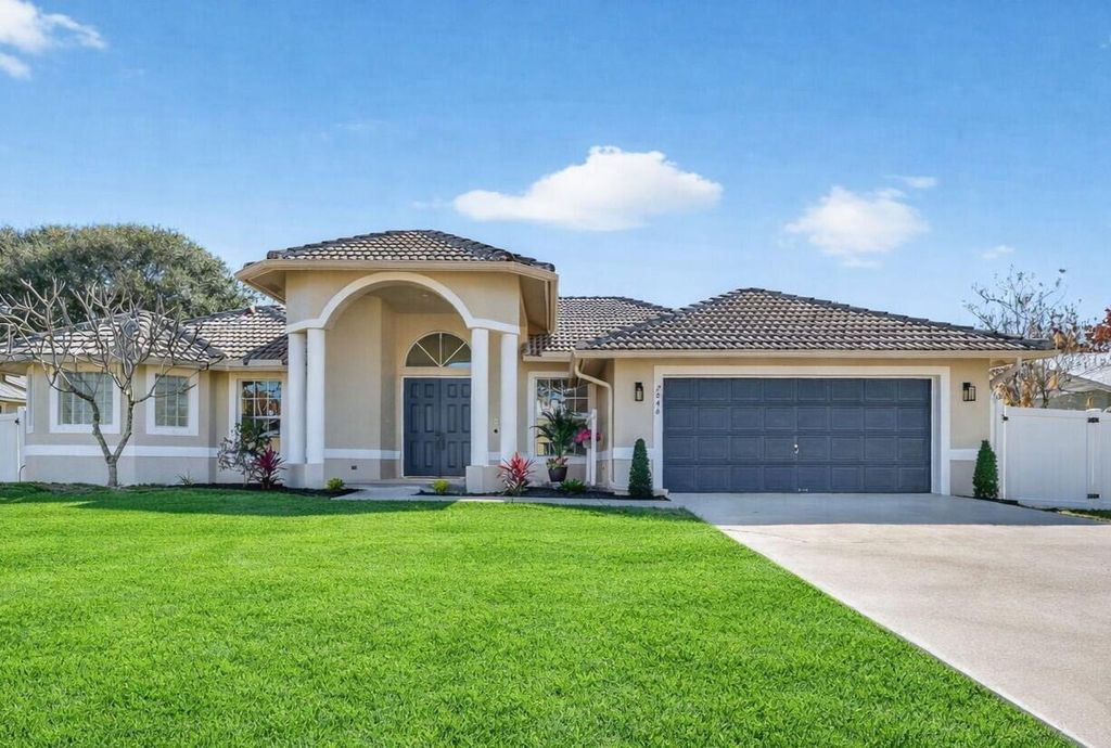 Photo of 2846 SE Eagle Drive, Port Saint Lucie, FL 34984 (MLS # R11166322)