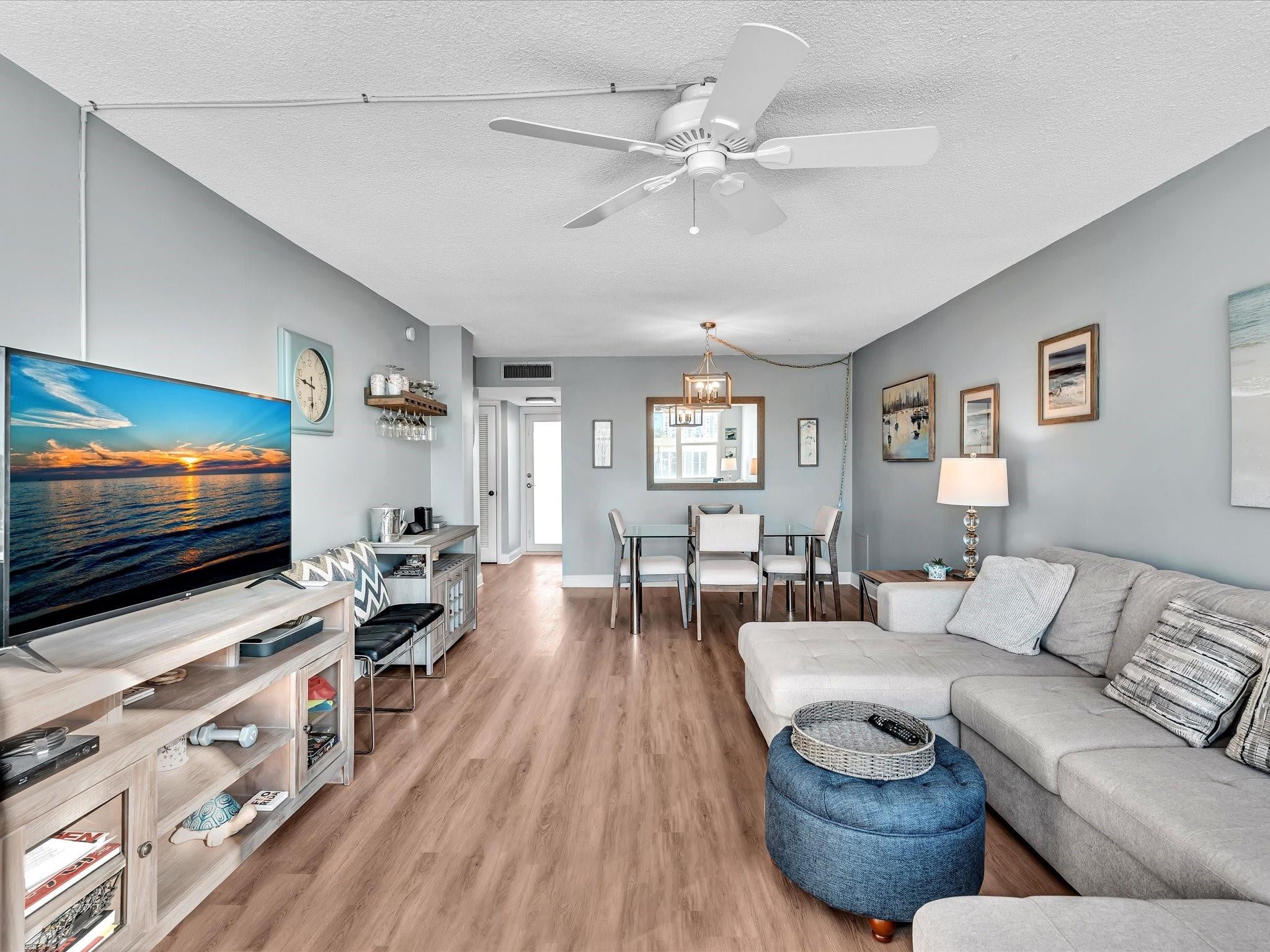 201 N Ocean Boulevard 202